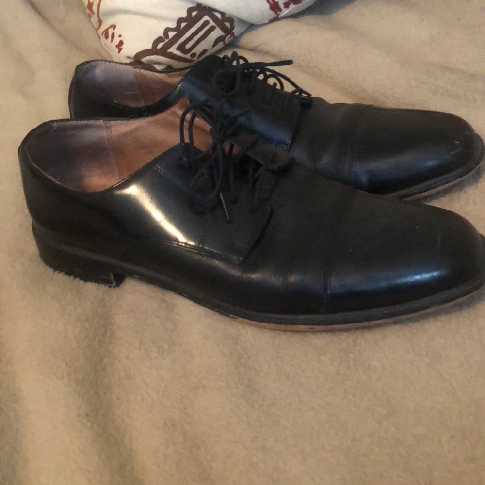 Dress shoes